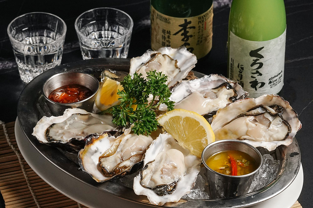 KURUNE’s Fresh Oysters, Sashimi, Nigiri