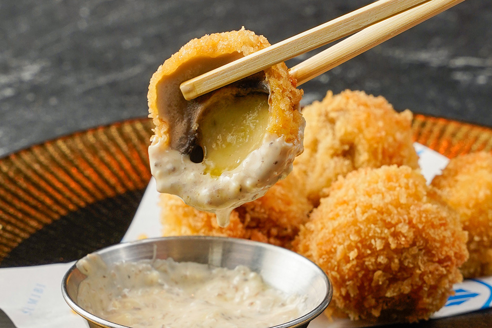 衣のサクサク感とチーズが人気のカツメニュー