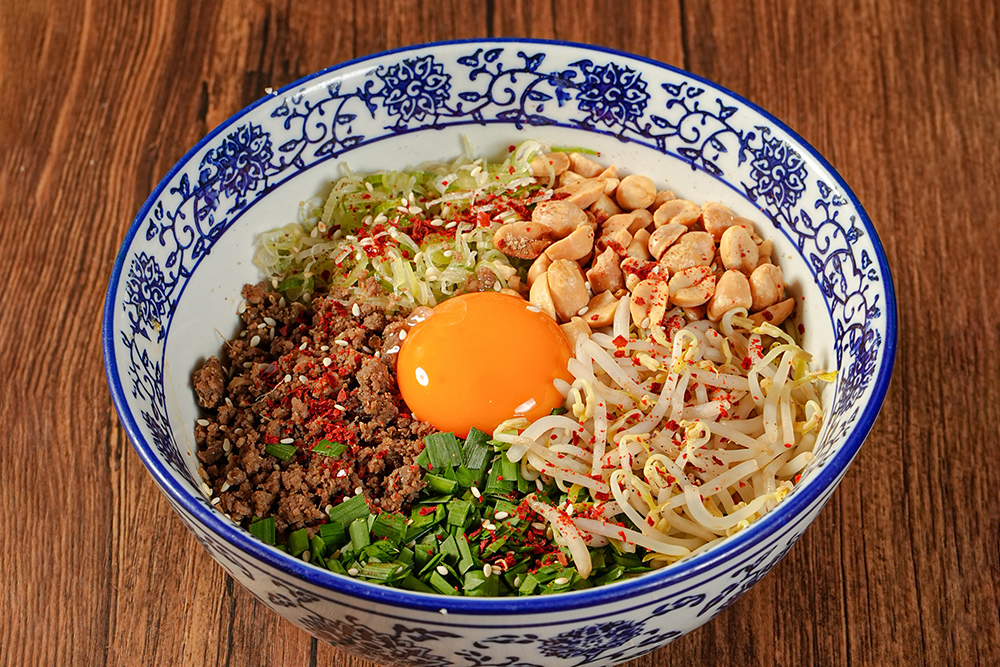 Rich Sesame Flavor and Aroma — “Tan Tan Men” and “Tan Tan Maze Soba”