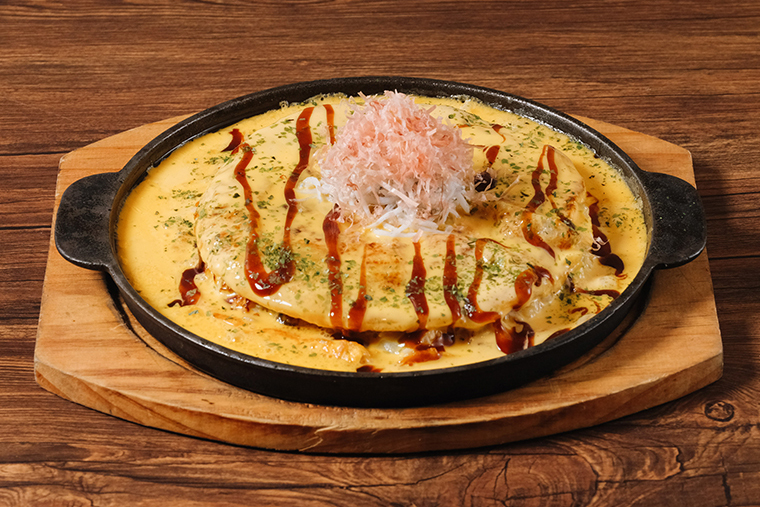 A Satisfying Cheese Experience on the Teppan